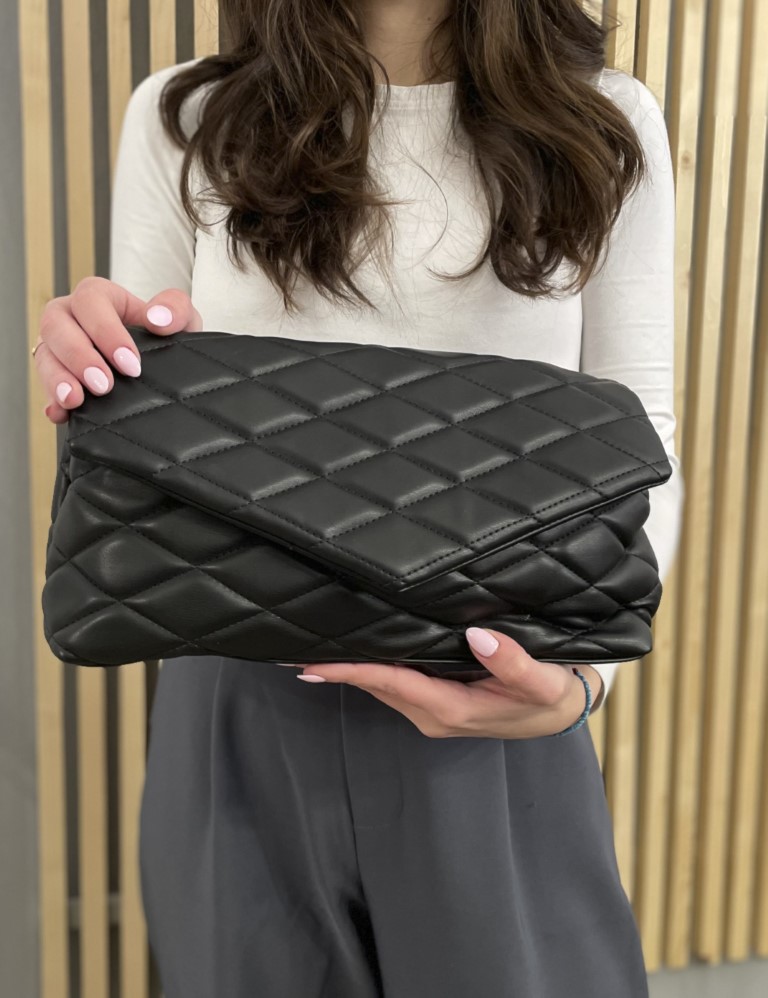 Γυναικεία μαύρη καπιτονέ τσάντα φάκελος CK5669M φωτογραφία